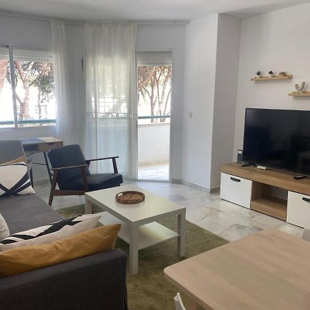 ¡Nuevo! Zona Tranquila Cerca De La Playa De La Carihuela Apartment Торемолинос Екстериор снимка