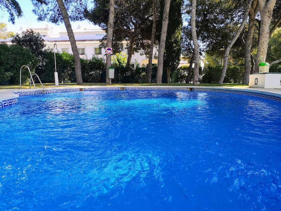 ¡Nuevo! Zona Tranquila Cerca De La Playa De La Carihuela Apartment Торемолинос Екстериор снимка