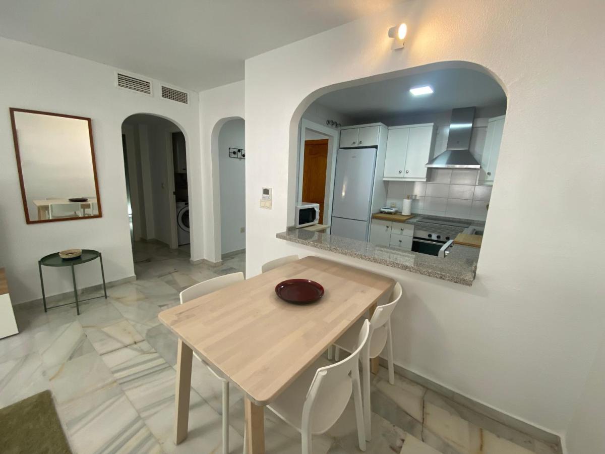 ¡Nuevo! Zona Tranquila Cerca De La Playa De La Carihuela Apartment Торемолинос Екстериор снимка